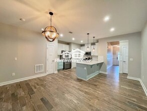 1839 Whelp Way in Chesapeake, VA - Foto de edificio - Building Photo