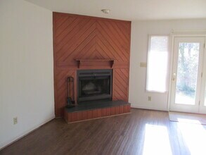161 Forest View Dr in Winston-Salem, NC - Building Photo - Building Photo