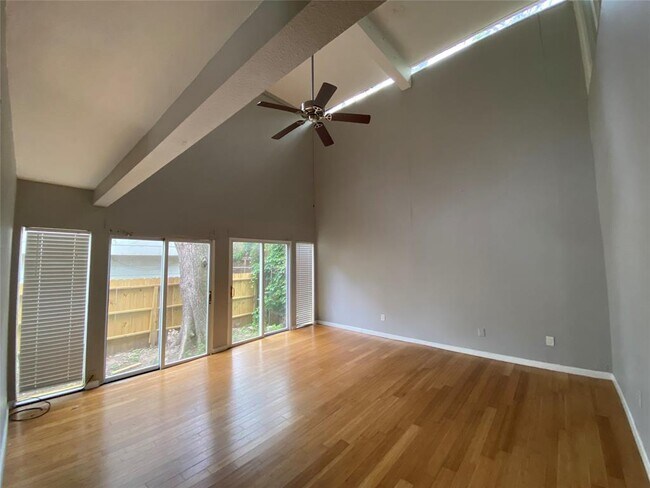 404 Hawthorne St in Houston, TX - Building Photo - Building Photo