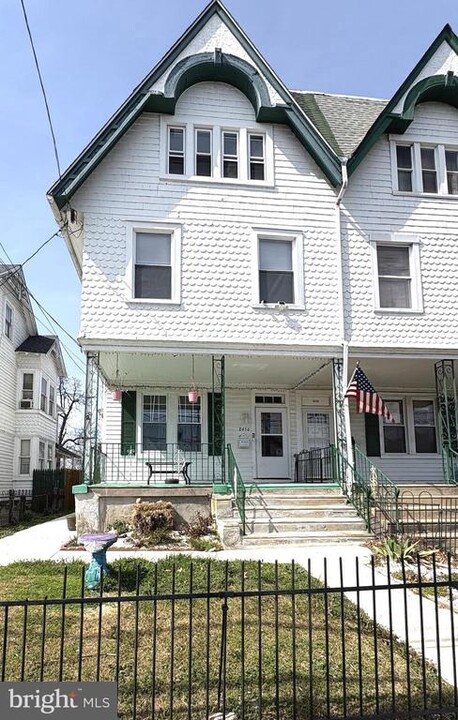 8456 Frankford Ave in Philadelphia, PA - Building Photo