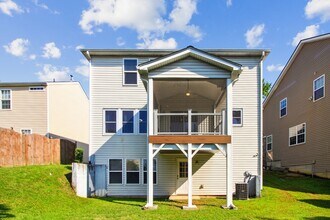 5605 Sable Bay Pt in Atlanta, GA - Foto de edificio - Building Photo