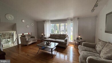 121 Kingfield Rd in Philadelphia, PA - Building Photo - Building Photo