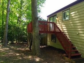 5249 Martins Crossing Rd in Stone Mountain, GA - Building Photo - Building Photo
