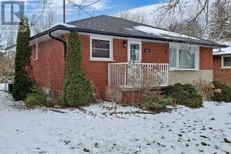 410 Harris St in Whitby, ON - Building Photo - Building Photo