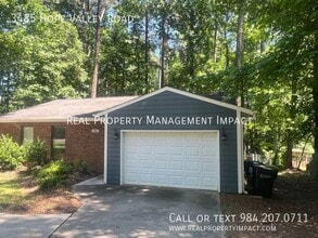 3485 Hope Valley Rd in Durham, NC - Foto de edificio - Building Photo