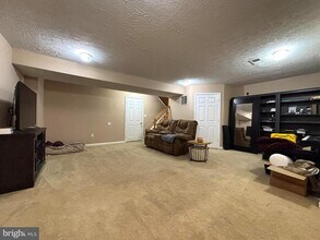 6659 Patent Parish Ln in Alexandria, VA - Building Photo - Building Photo