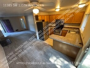 11385 SW 135th Ave in Portland, OR - Building Photo - Building Photo