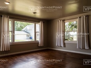 329 Monroe St in Little Chute, WI - Building Photo - Building Photo