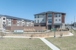 Avenue at Sycamore Park in Fort Worth, TX - Building Photo