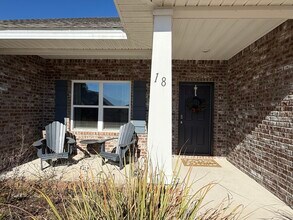 18 W Sky Wy in Freeport, FL - Building Photo - Building Photo