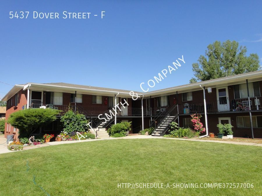 5437 Dover St in Arvada, CO - Building Photo