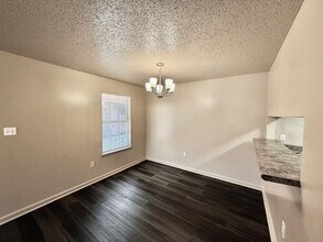 1421 Cottondale Dr in Baton Rouge, LA - Building Photo - Building Photo