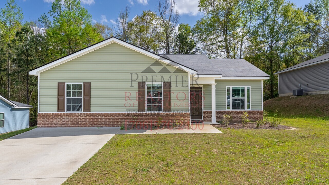6400 Sandy Bottom Dr in Columbus, GA - Building Photo