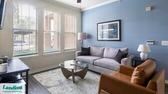 8989 West Rd in Houston, TX - Building Photo