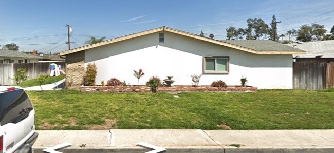 219 Turf Dr, Unit 219