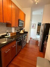 807 W Lill Ave in Chicago, IL - Building Photo - Building Photo