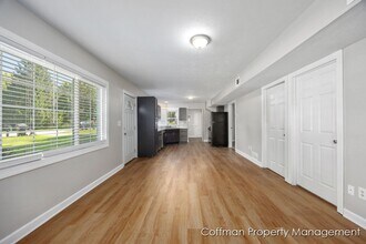 2242 Valentine Blvd NE in Grand Rapids, MI - Building Photo - Building Photo
