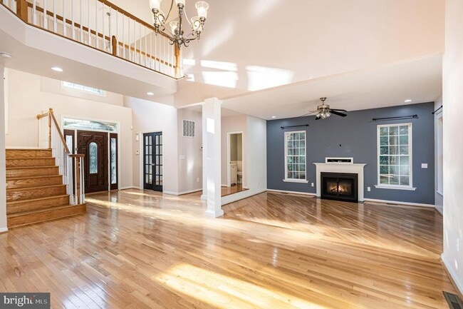 property at 9212 Isle of Laurels