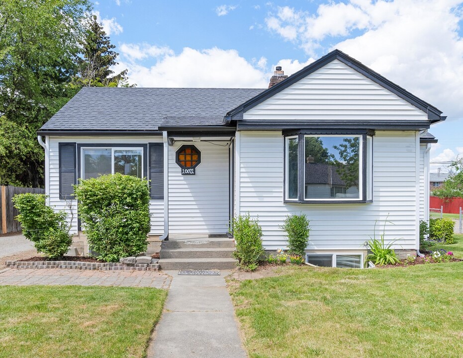 10021 N Whittier St in Spokane, WA - Building Photo
