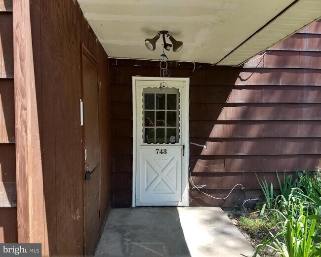 743 Jackson St in Lansdale, PA - Building Photo - Building Photo