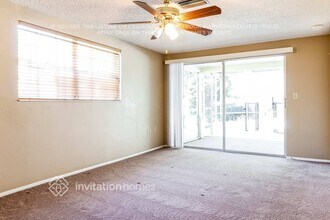 12206 Meadowbrook Ln in Hudson, FL - Building Photo - Building Photo