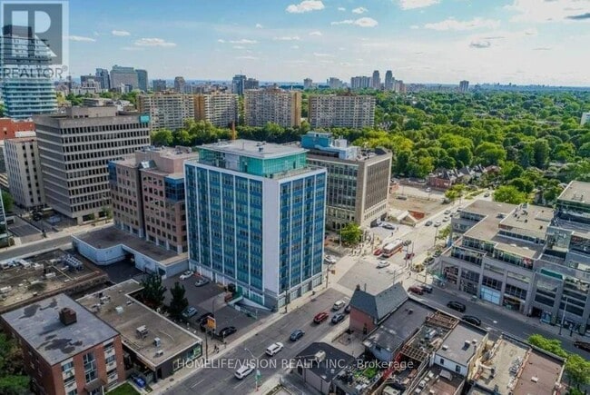 property at 1901 Yonge St