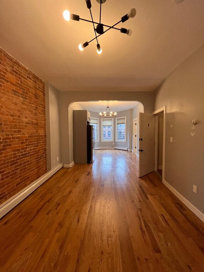 17 Madison Ave, Unit 2 in Jersey City, NJ - Foto de edificio - Building Photo