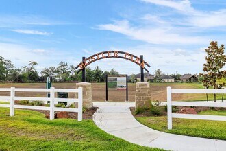 8815 Rollick Dr in Tomball, TX - Building Photo - Building Photo