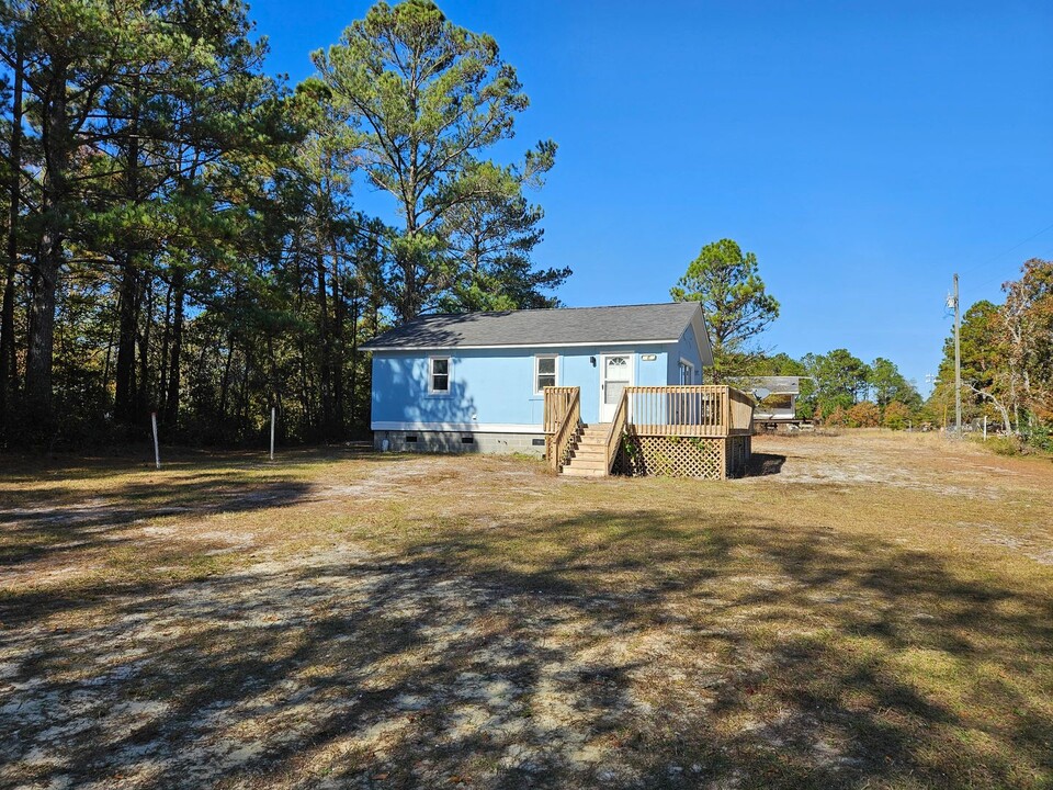 10044 State Hwy 210 in Rocky Point, NC - Building Photo