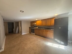 104 Willow Spring Rd in Dundalk, MD - Building Photo - Building Photo