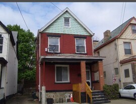 226 Merrimac St in Pittsburgh, PA - Building Photo