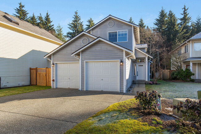 property at 607 125th Ave NE