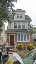 130-49 115th St in Queens, NY - Building Photo