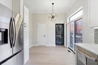 839 W 14th Pl in Chicago, IL - Foto de edificio - Building Photo