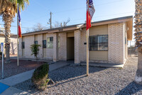 Valley Place Apartments in El Paso, TX - Foto de edificio - Building Photo