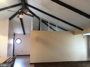 5815 Linglestown Rd in Harrisburg, PA - Building Photo - Building Photo