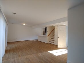 240 Ternwing Dr in Arnold, MD - Building Photo - Building Photo