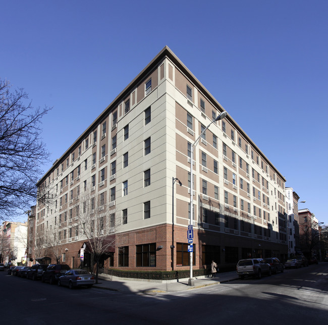 Clinton Square in Hoboken, NJ - Building Photo - Building Photo