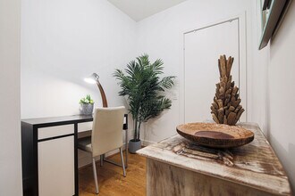 339 Adelaide St E in Toronto, ON - Building Photo - Building Photo