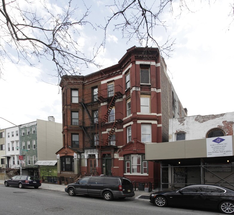 472 Lafayette Ave in Brooklyn, NY - Building Photo