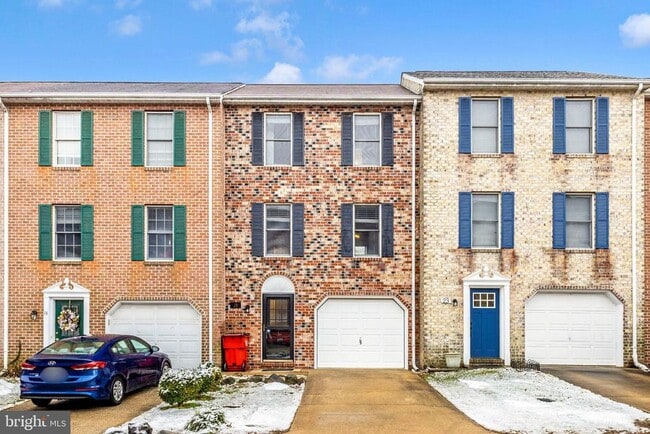 property at 19 Stonewall Ct