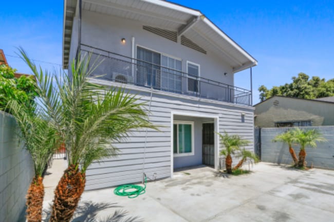property at 1337 E South St