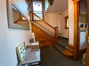 521 E College St in Iowa City, IA - Building Photo - Building Photo