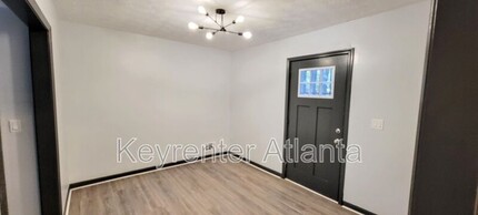 5475 Windwood Rd in Atlanta, GA - Building Photo - Building Photo