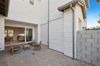 103 Pusan Wy in Irvine, CA - Building Photo - Building Photo