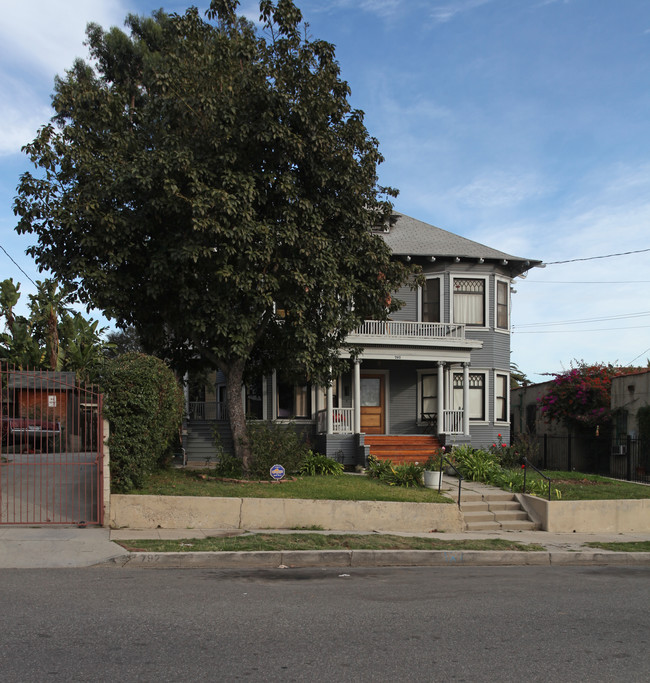 792 E Kensington Rd in Los Angeles, CA - Building Photo - Building Photo