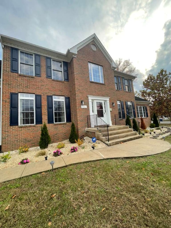 property at 2907 Dumas St