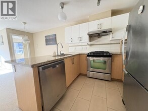 6800 Eckersley Rd in Richmond, BC - Building Photo - Building Photo