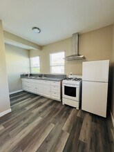 1226 Westchester Pl in Los Angeles, CA - Building Photo - Building Photo