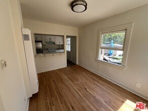 424 N Venice Blvd in Los Angeles, CA - Building Photo - Building Photo